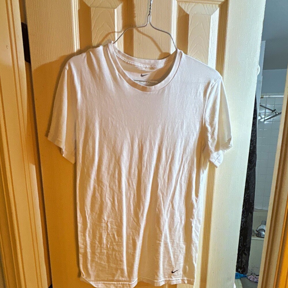 Nike Dri-FIT Men's Moisture Wicking White Crew Neck T-Shirt Polyester M